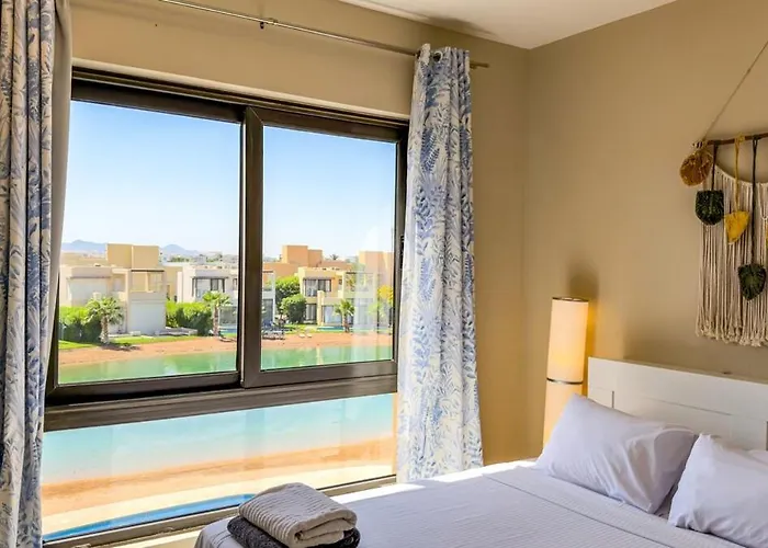 شقة Lagoon & Shared Pool Views! Tawila 2br In El Gouna الغردقة
