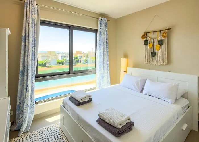 Daire Lagoon & Shared Pool Views! Tawila 2br In El Gouna