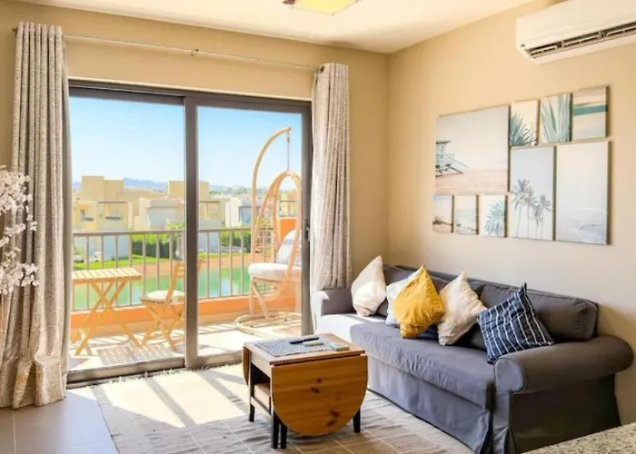 Lagoon & Shared Pool Views! Tawila 2br In El Gouna Appartement